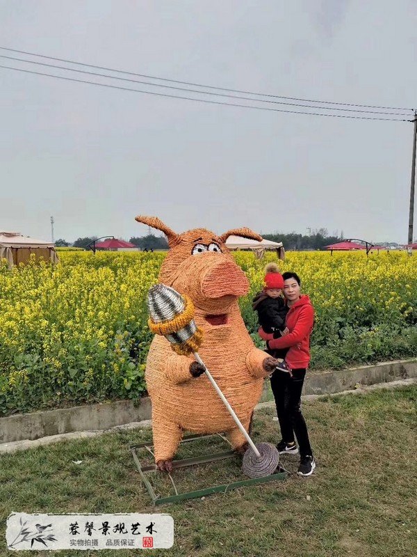 仿真稻草雕塑