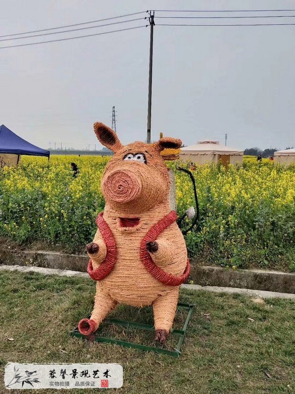 仿真稻草雕塑