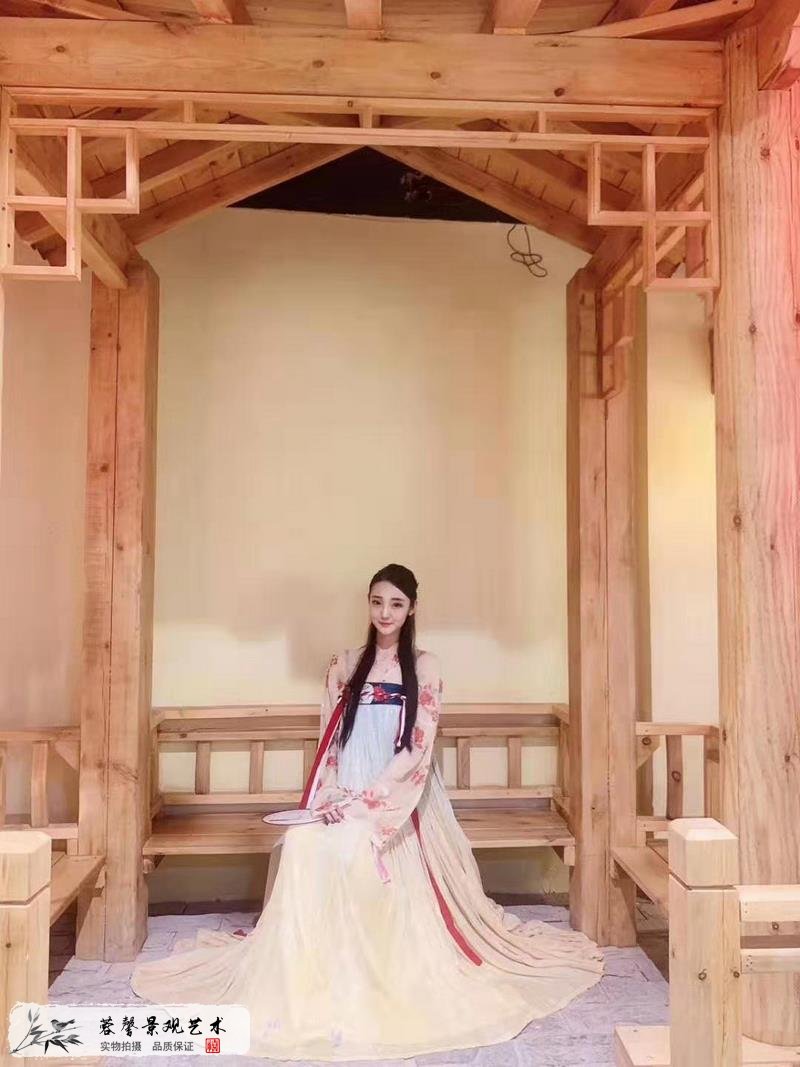 餐廳仿真桃花樹