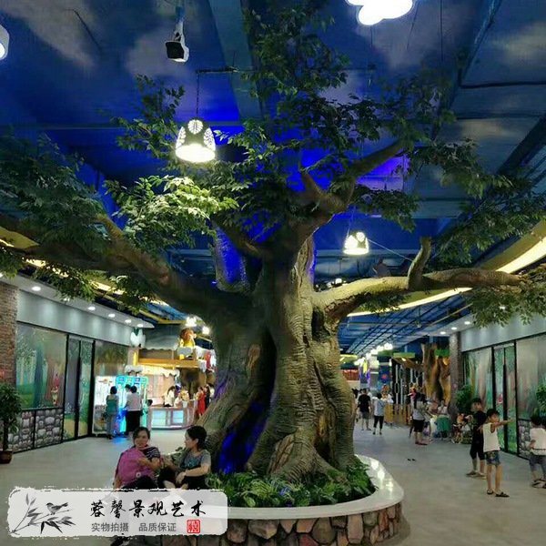 仿真樹室內(nèi)裝飾