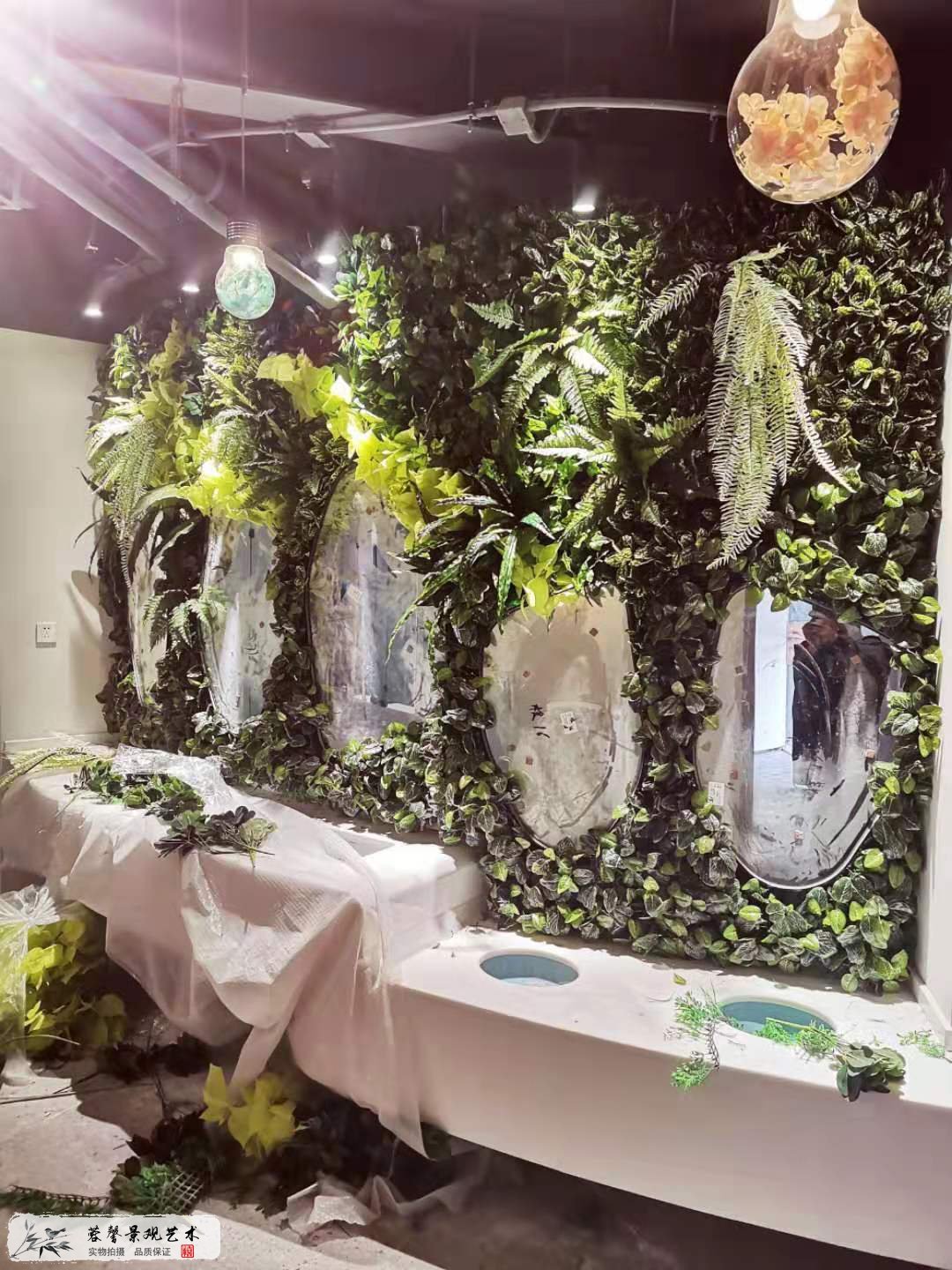 衛(wèi)生間垂直綠化仿真植物墻