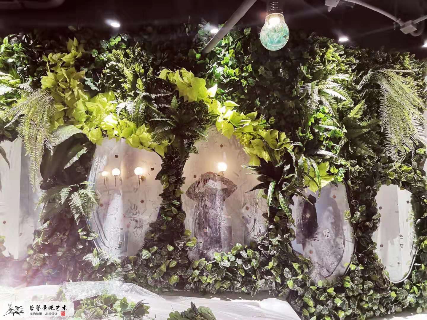 衛(wèi)生間垂直綠化仿真植物墻