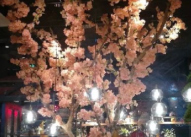 餐廳仿真櫻花樹
