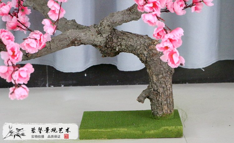 中式仿真桃花樹