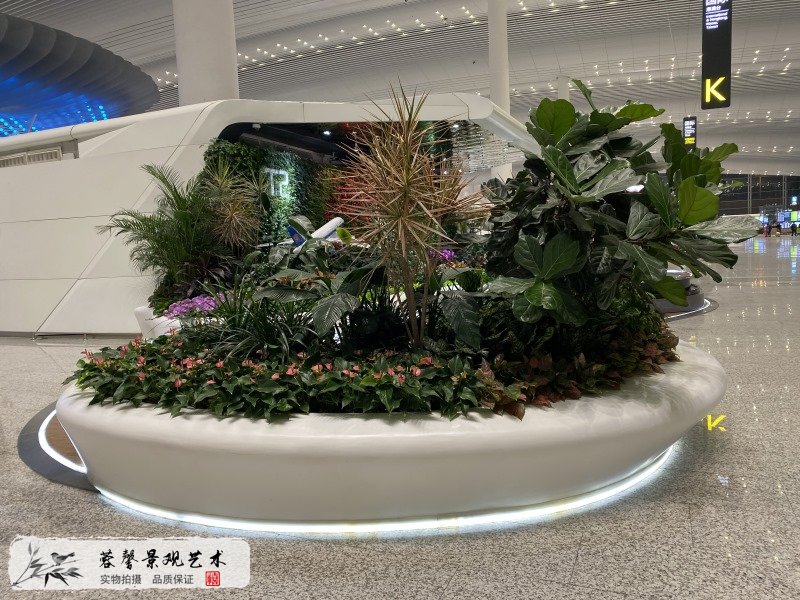 廣州機(jī)場(chǎng)室內(nèi)生態(tài)景觀(guān)垂直綠化