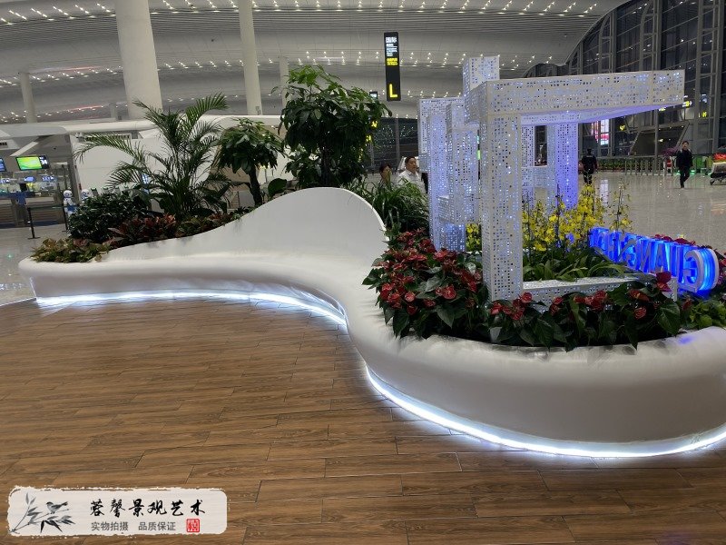 廣州機(jī)場(chǎng)室內(nèi)生態(tài)景觀(guān)垂直綠化
