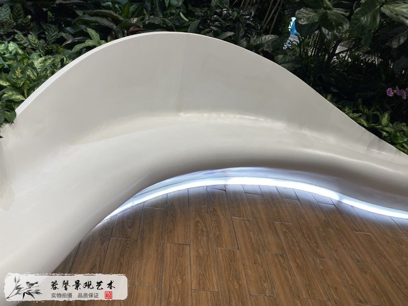 廣州機(jī)場(chǎng)室內(nèi)生態(tài)景觀(guān)垂直綠化