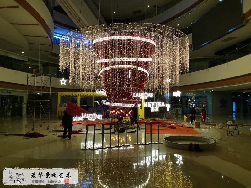 世豪廣場商業(yè)美陳