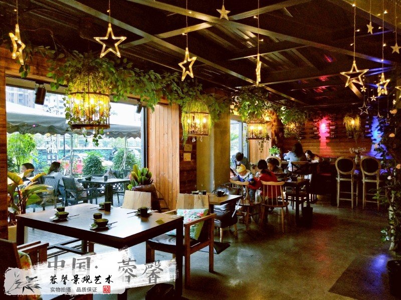 餐廳室內(nèi)綠色仿真生態(tài)景觀