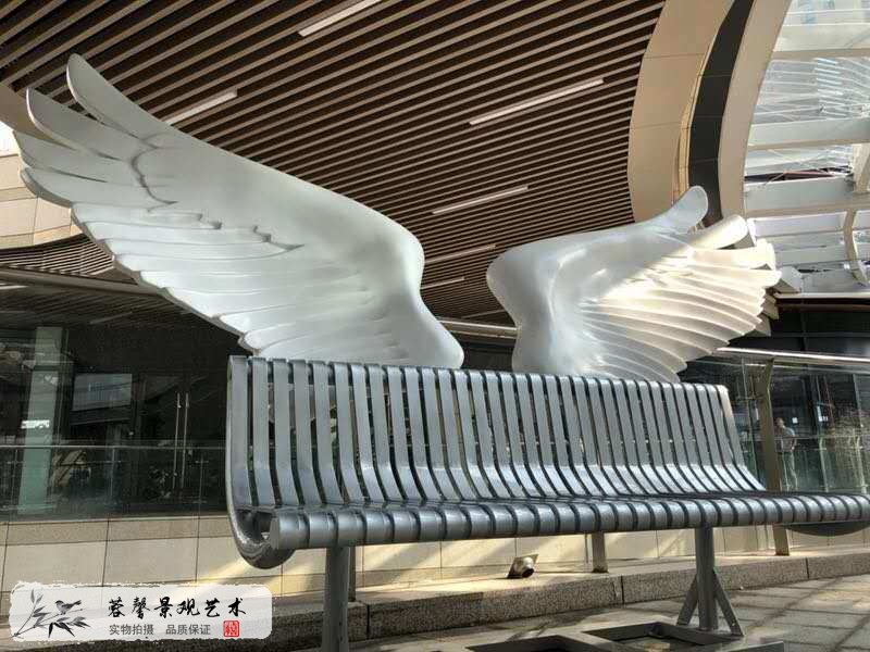 橫崗榮德國際開業(yè)美陳
