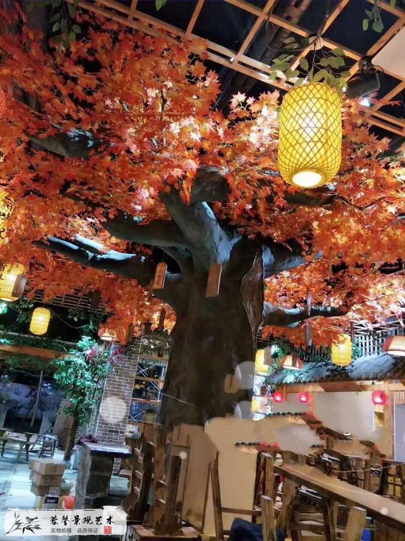 室內仿真紅楓樹