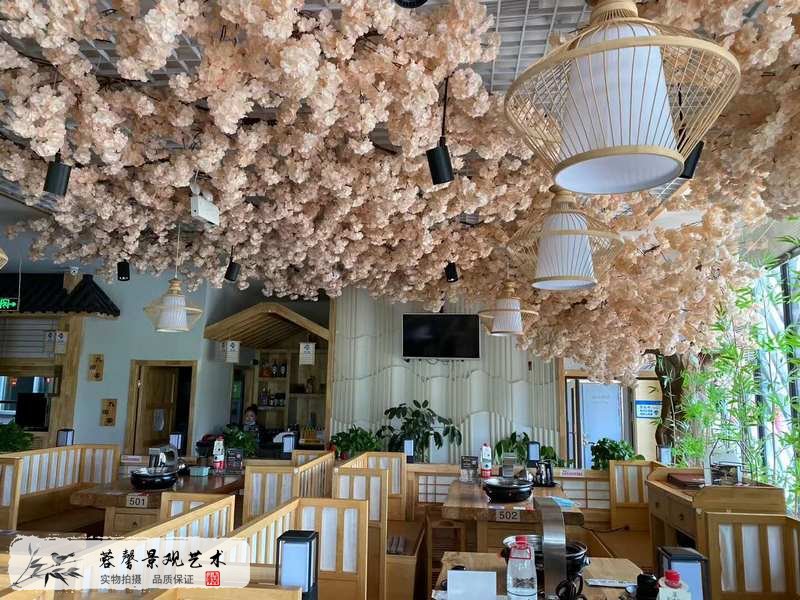 烤肉店仿真樹造景
