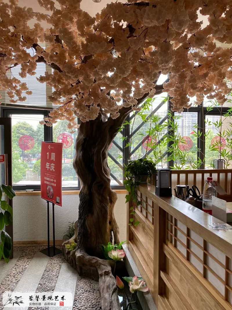 烤肉店仿真樹造景