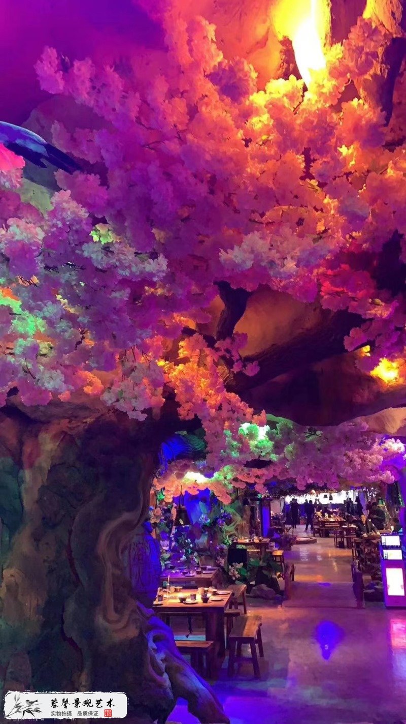 溶洞風(fēng)格火鍋餐廳