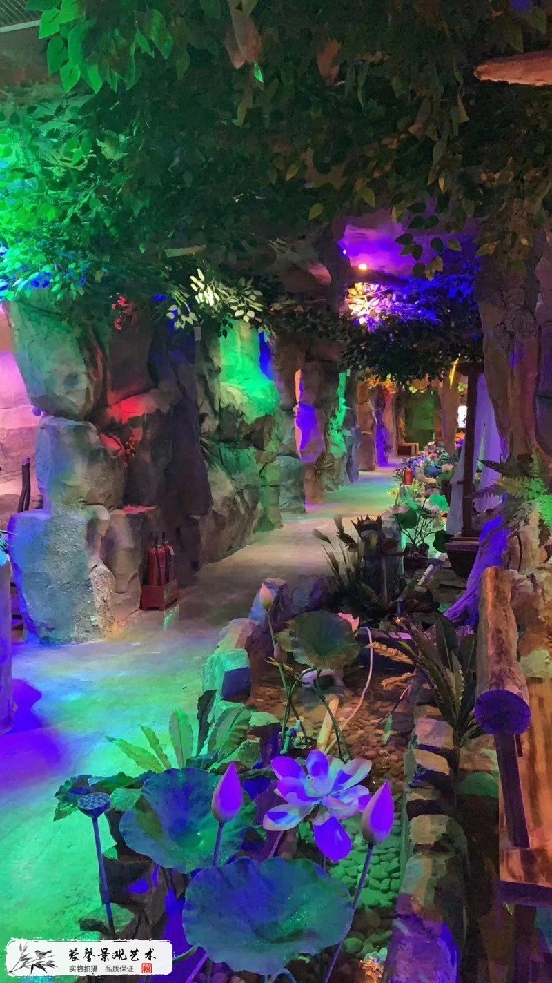 溶洞風(fēng)格火鍋餐廳