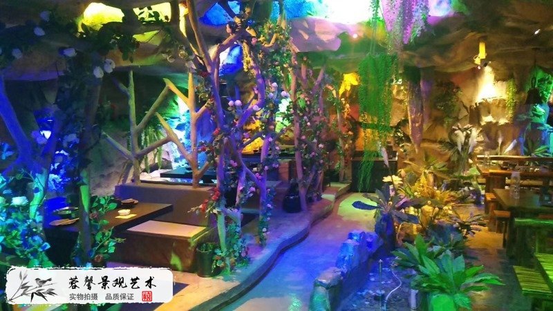 溶洞風(fēng)格火鍋餐廳